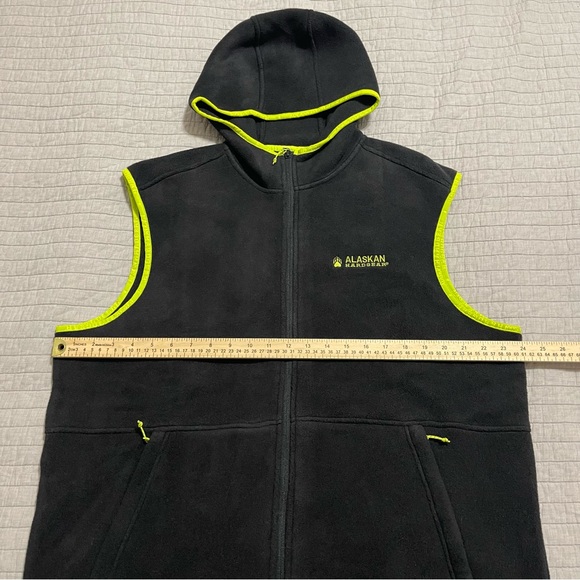 Alaskan HardGear by Duluth Trading Men's Fleece Hooded Black Full Zip Vest Large - Picture 5 of 9